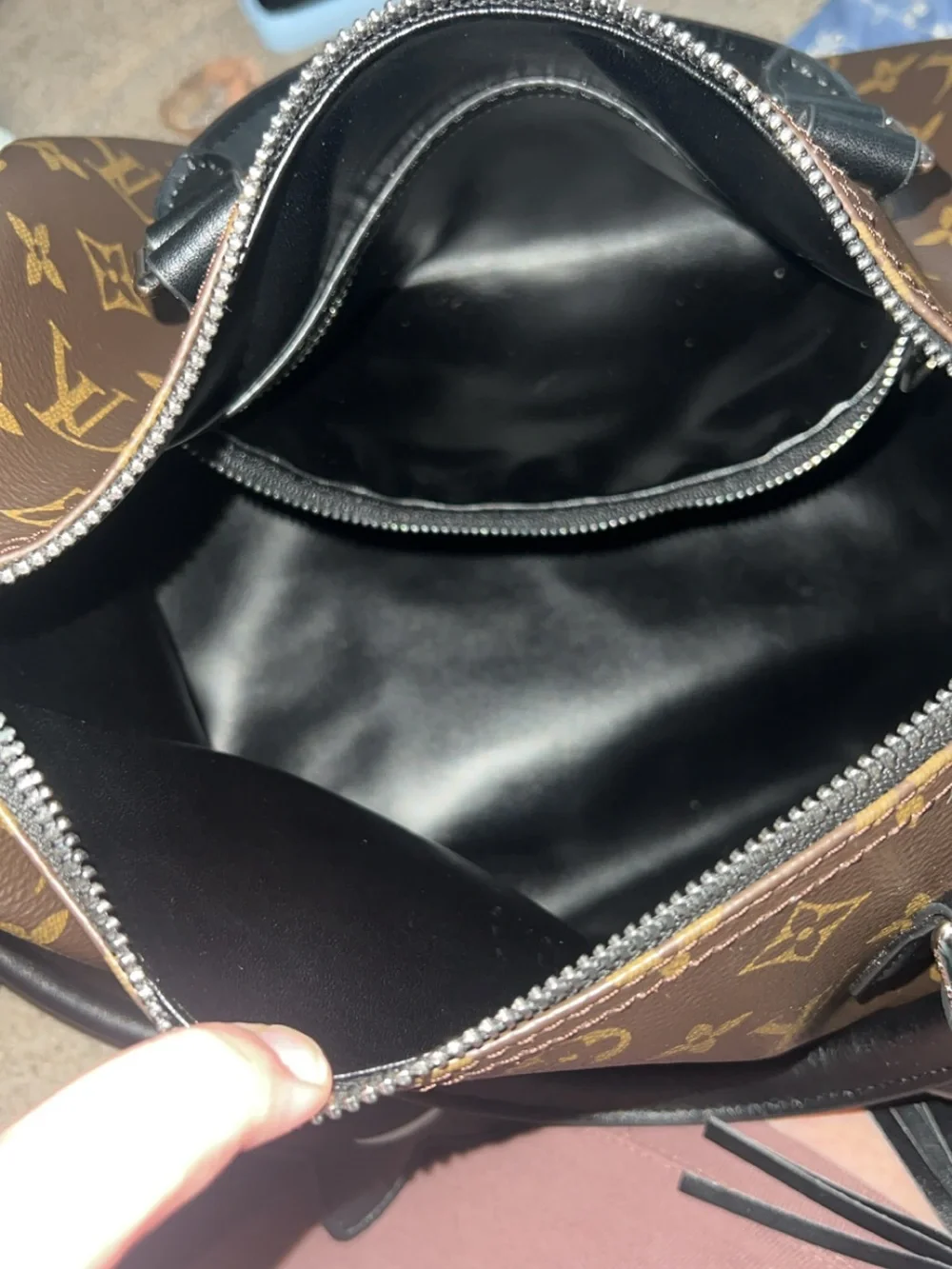 LV soft speedy 30 black
